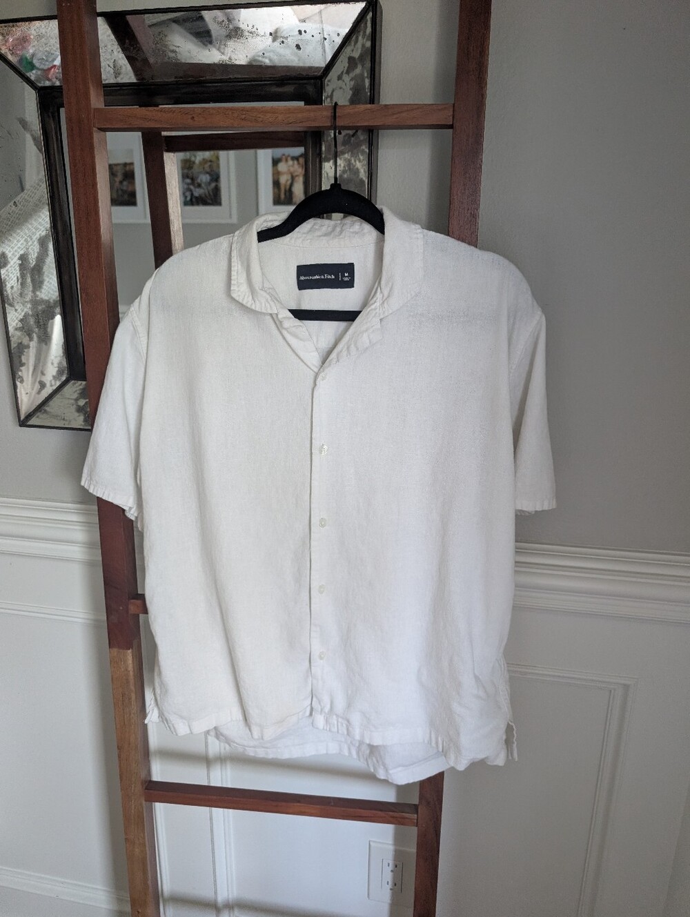 Abercrombie Short-Sleeve Button-Up Shirt in White Linen